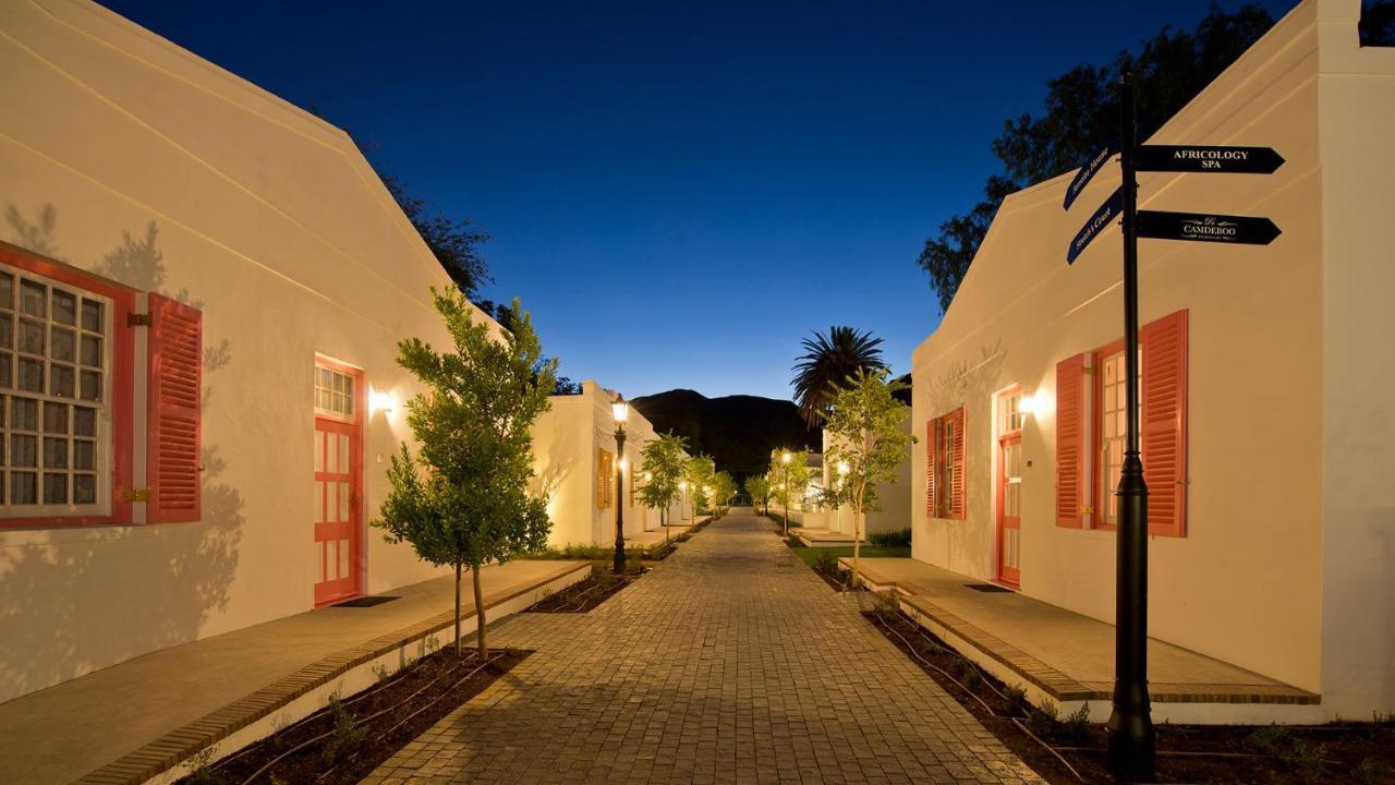 Drostdy Hotel Graaff-Reinet Exterior foto The Old Town of the resort