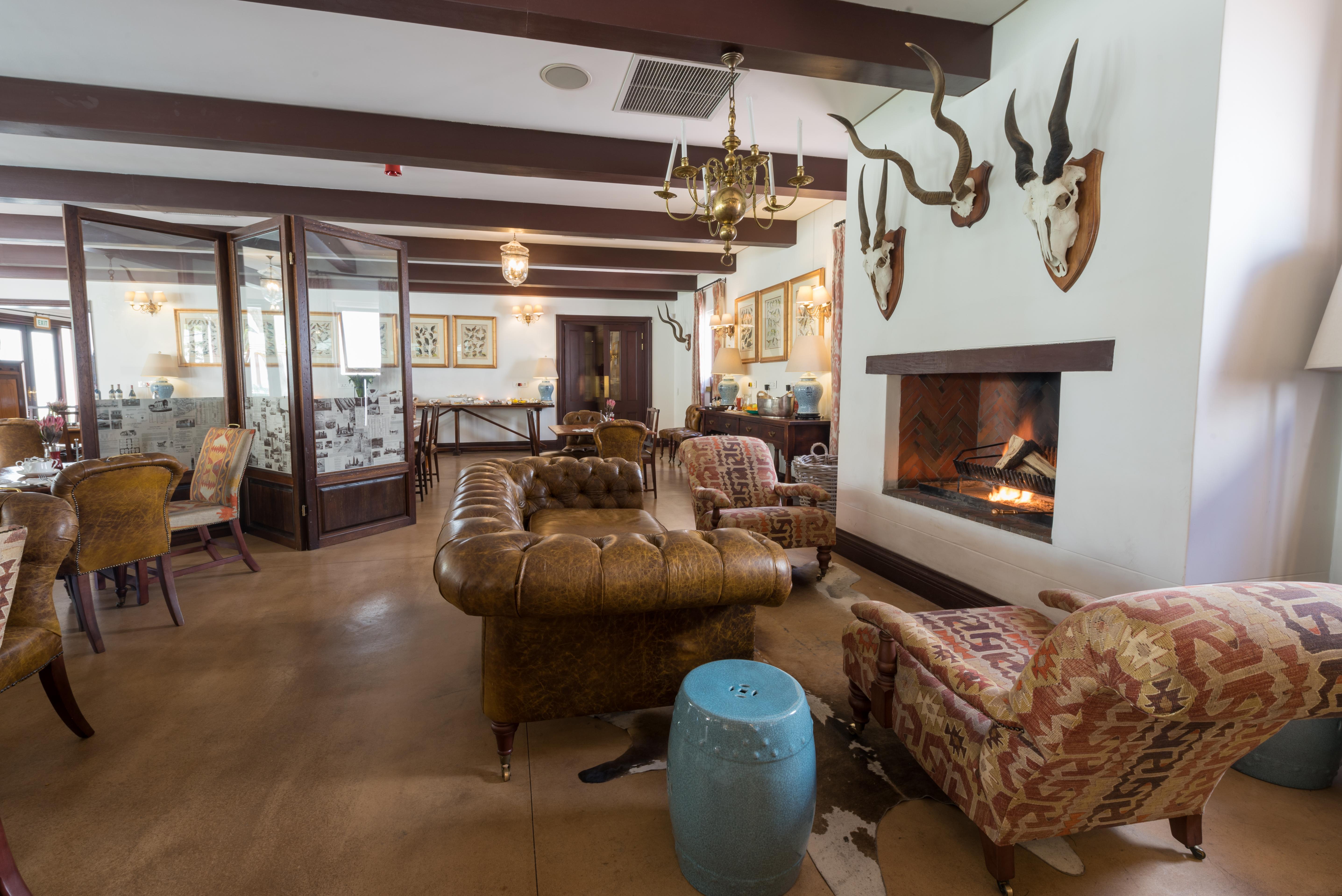 Drostdy Hotel Graaff-Reinet Exterior foto The interior of the hotel